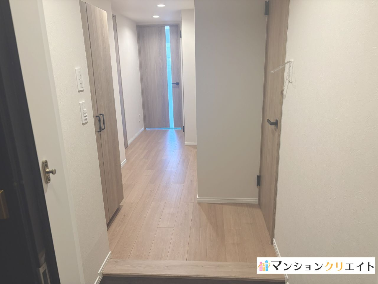 ロアール高木の玄関|明るく広い玄関ホールです