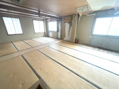 高島市今津町中沼1丁目中古店舗の和室|2F和室