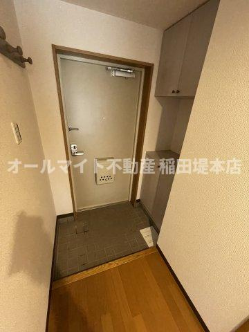川崎市多摩区菅６丁目の賃貸マンションの玄関