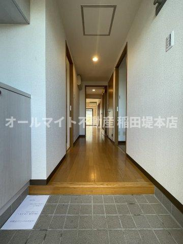 川崎市多摩区菅６丁目の賃貸マンションの玄関