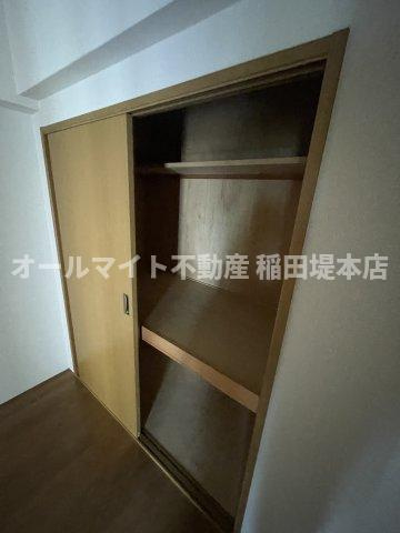 川崎市多摩区菅６丁目の賃貸マンションの収納