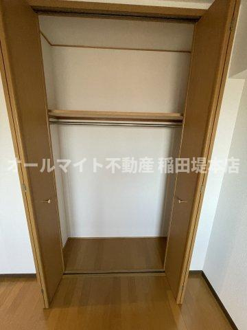 川崎市多摩区菅６丁目の賃貸マンションの収納