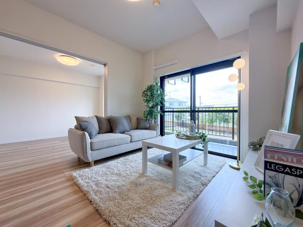 昭島市郷地町３丁目の中古マンションの居間・リビング