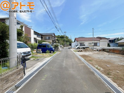 【前面道路含む現地写真】 | 沼津市東椎路　新築一戸建て　1号棟