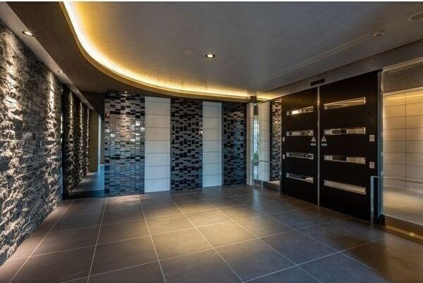 S-RESIDENCE六番町のロビー