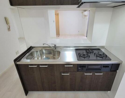 大阪市中央区瓦屋町２丁目の賃貸マンションのキッチン