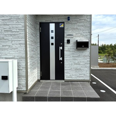 【エントランス】 | Grasse Bois | 建設中のため、イメージ画像