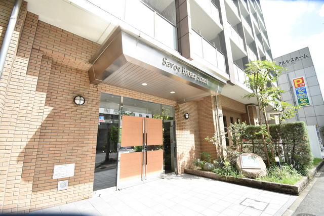 サヴォイブロードストリートのエントランス