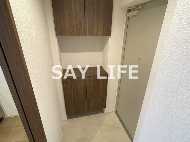 メゾンキコー今里の玄関
