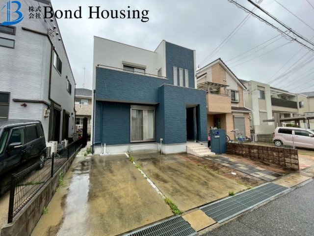 LDK22帖以上ありで開放的です　水谷1丁目　築16年の前面道路含む現地写真