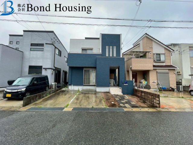 LDK22帖以上ありで開放的です　水谷1丁目　築16年の前面道路含む現地写真