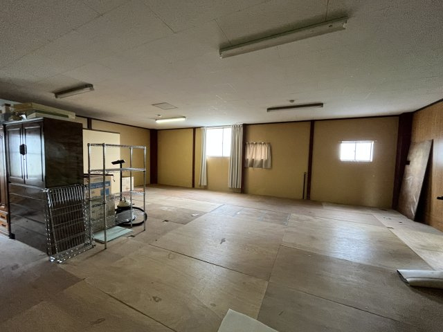 恵那市　店舗・事務所の内装|２F