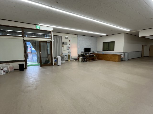 恵那市　店舗・事務所のロビー