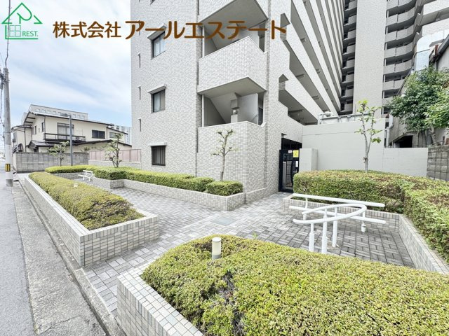 エンブレイス姫路下寺町　　JR「京口駅」徒歩6分の庭