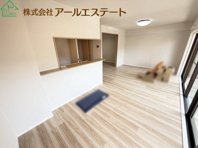 エンブレイス姫路下寺町　　JR「京口駅」徒歩6分の居間・リビング