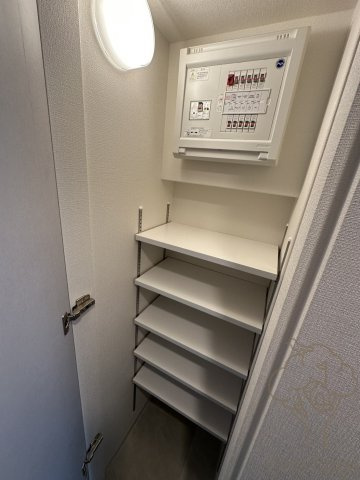 エスリードレジデンス ザ・グラン大阪ノアの玄関