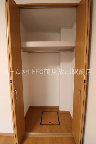 東大阪市森河内西２丁目のアパートの収納