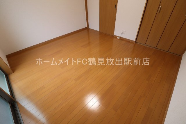 東大阪市森河内西２丁目のアパートの洋室