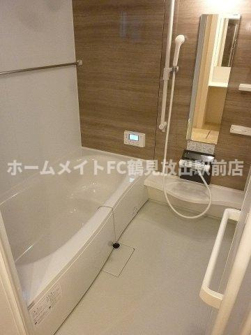 大阪市鶴見区茨田大宮４丁目のハイツの浴室