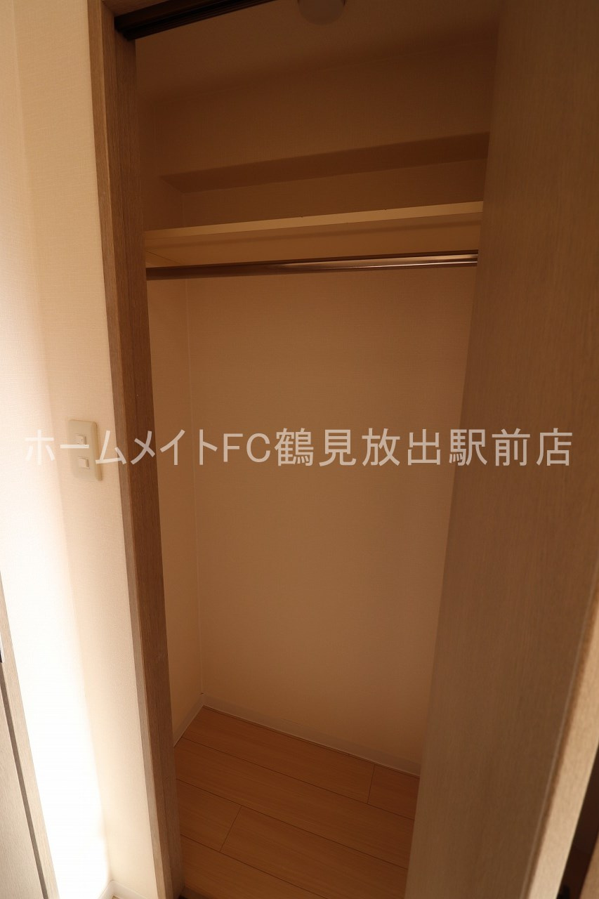 大阪市城東区放出西３丁目の賃貸マンションの収納