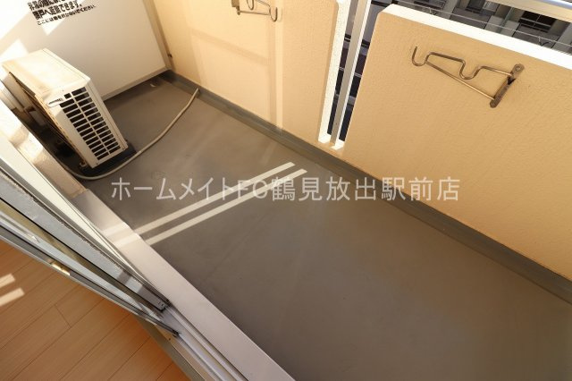 大阪市城東区放出西３丁目の賃貸マンションのバルコニー