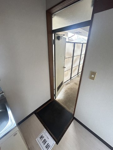 メゾンエクセＫの玄関