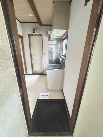 メゾンエクセＫの玄関