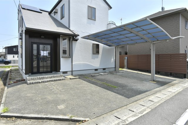 岡山市南区福成　事務所スペース付き中古戸建