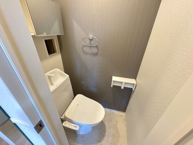 トウリ　ルームズ徳川東のトイレ