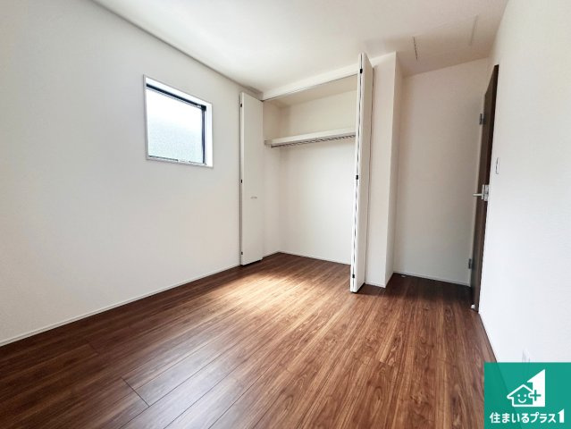 姫路市北原　第7期　新築一戸建ての洋室|収納スペースが充実しているので子供の成長に合わせてたくさん収納ができます！家族構成に合わせた様々な活用ができる収納！