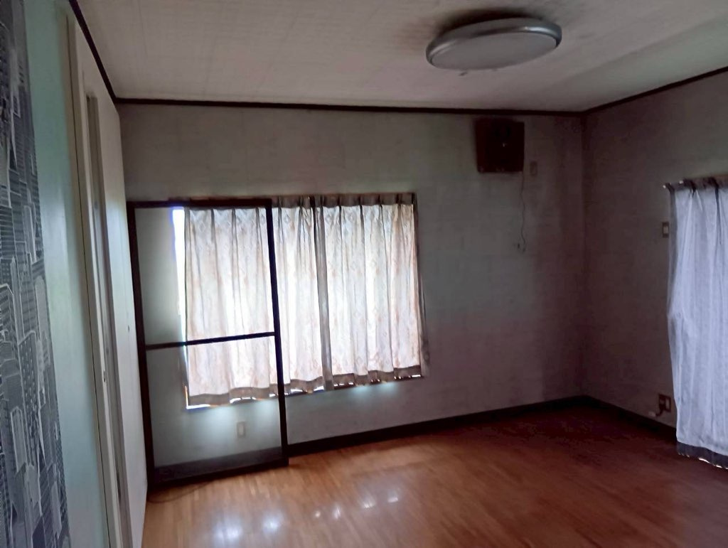 売戸建　小山市下初田の洋室