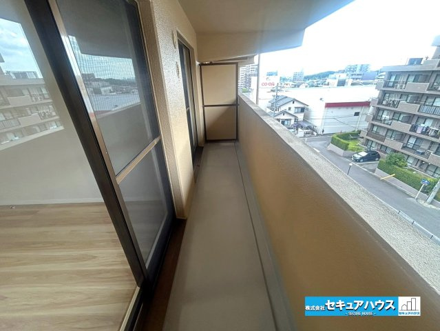 ロイヤルコンフォート日進のバルコニー|【北側バルコニー】
◆2面バルコニーのため通風・採光共に良好です♪　　　　　　　　　　　　　　　　　　　　　　　　　　　　　　　　　　　　　　　　　　　　　　　　　　　　　　　　　　　　　　　　　　　