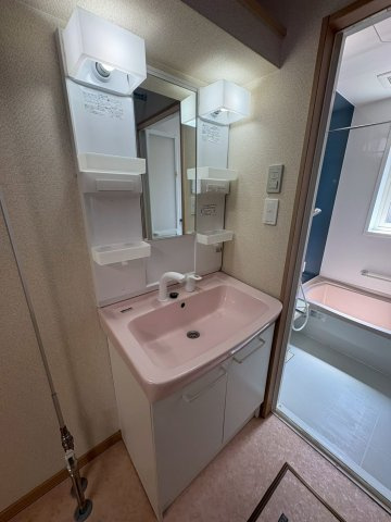 カーサ文苑6号館の独立洗面台