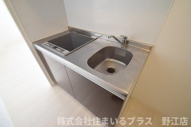 HR FRONT REGAL 新森のキッチン