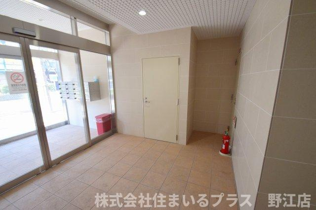 HR FRONT REGAL 新森のロビー