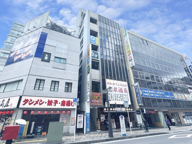 K&Kビルの外観