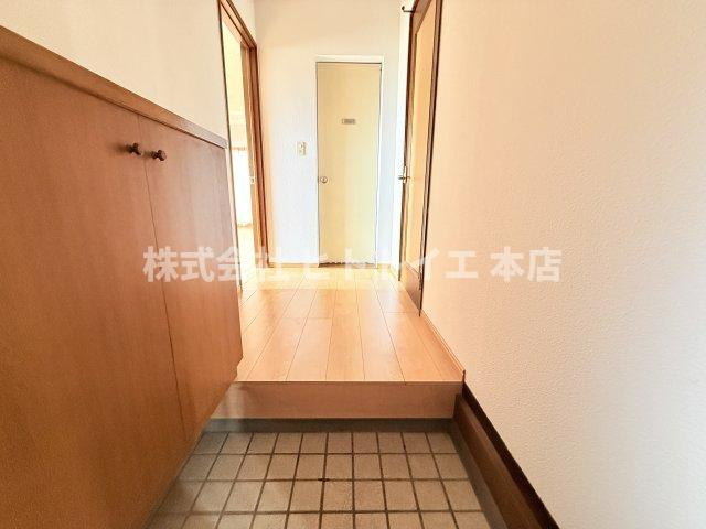 ファミール希の玄関