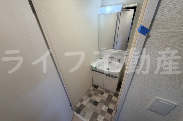 ファステート東大阪アダマスの洗面所