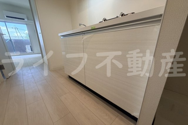 ファステート東大阪アダマスのキッチン