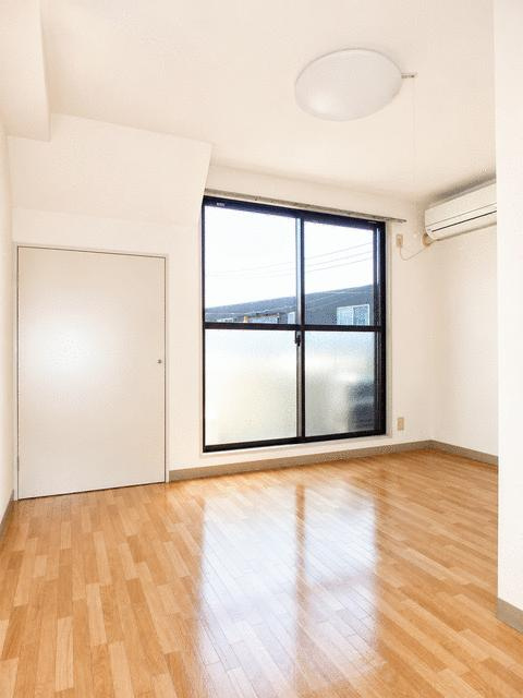 ウイング萩原の居間・リビング|ゆったり過ごせる居間です