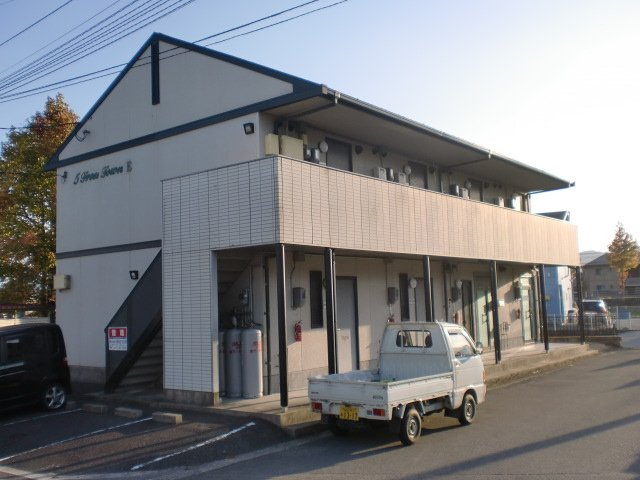 ファイブツリータウン大内E棟