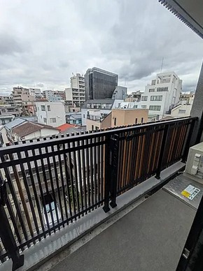 【バルコニー】