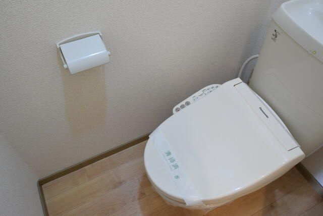 メゾンシャルールのトイレ