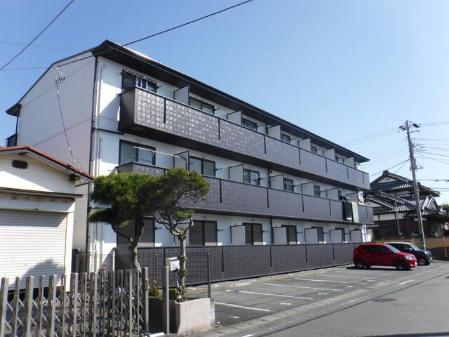 メゾンシャルールの外観