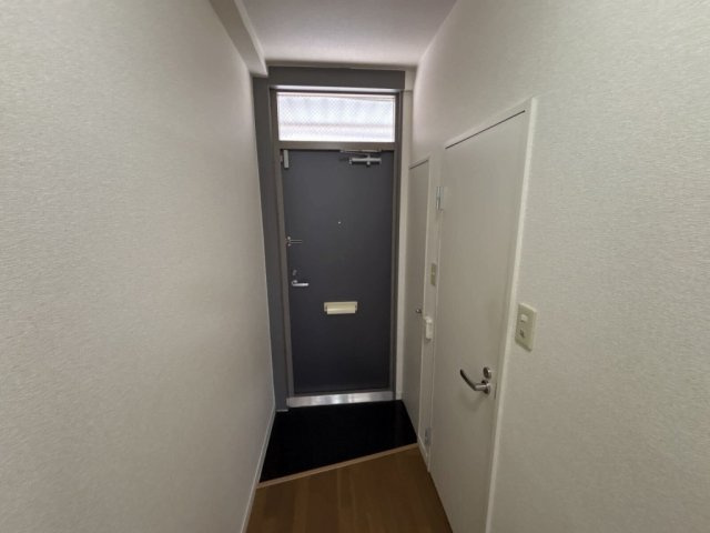 毎日通る玄関はこちらです