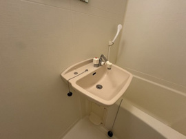 内装は落ち着いています