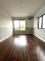 ※別号室写真（実際のお部屋はアクセントクロスではございません）