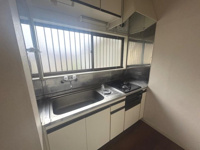 コンパクトなキッチンで掃除もラクラク