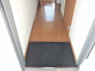 シンプルで使いやすい玄関です