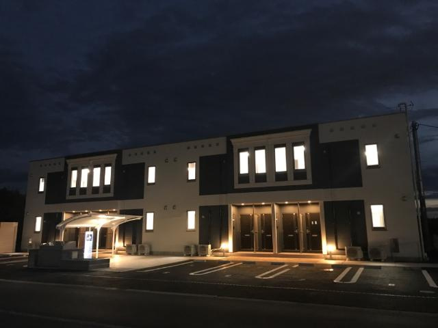 外観写真（夜）